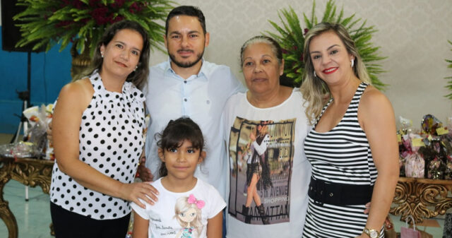 Prefeitura de Três Ranchos realiza café da manhã em homenagem ao Dia das Mães