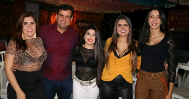 Muito forró e animação marca a penúltima noite da Festa na Comunidade Cisterna