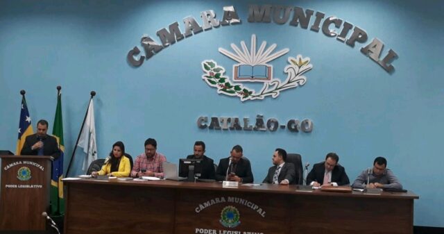 A Câmara Municipal de Catalão se reuniu em audiência pública da CPI da Enel em Catalão