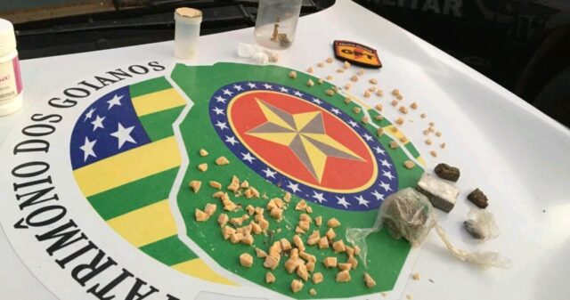 Polícia Militar realiza a prisão de dois infratores por Tráfico de drogas na cidade de Anhanguera