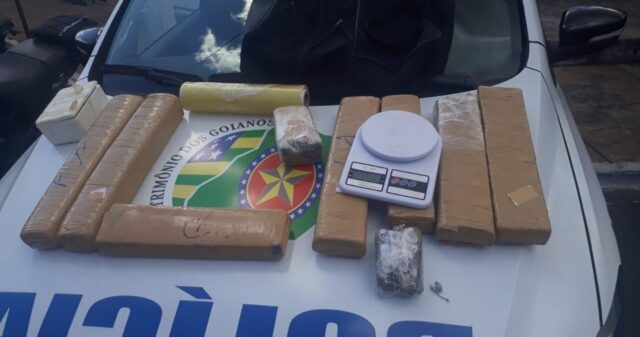 Polícia Militar faz grande apreensão de drogas e prende dois suspeitos por tráfico de drogas, associação para o tráfico e porte ilegal de munição