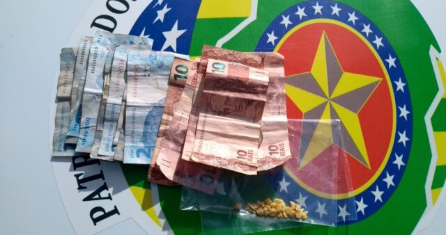 Mulher e presa suspeita por Tráfico de Drogas