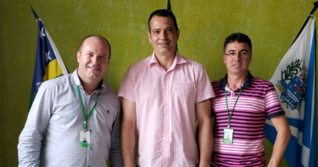 A nossa homenagem ao Prefeito de Cumari, João Rios