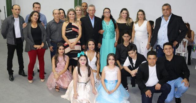 Empresário faz 70 anos e tem festa surpresa de aniversário, confira!