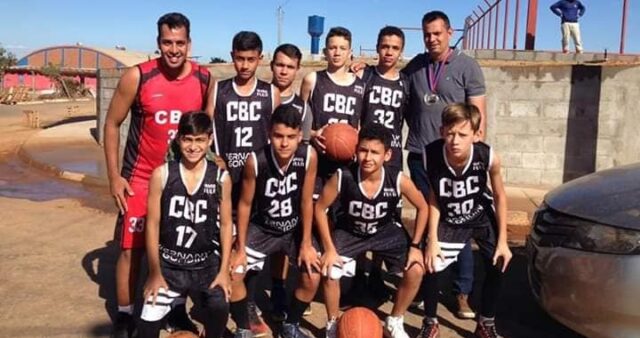 Time de Basquete de Cumari comemora importante título de Campeão Goiano na cidade de Morrinhos