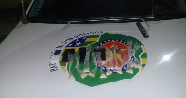Polícia Militar apreende menor com cocaína e objetos furtados