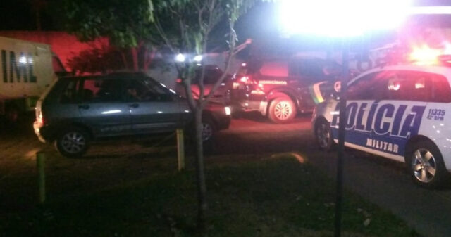 Menina de 2 anos morre após tomar choque elétrico em tomada de casa, em Goiânia