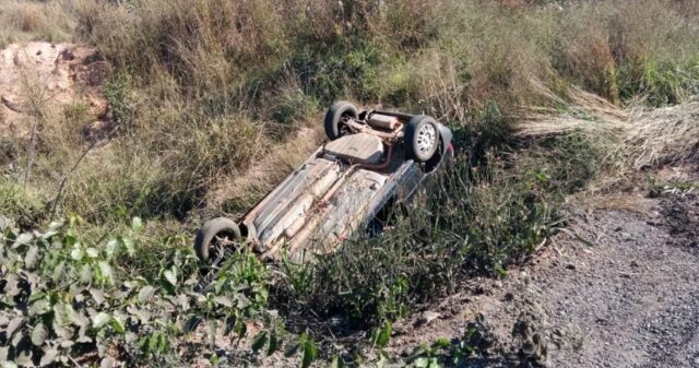 Casal de idoso se envolve em acidente na GO 402 no município de Cumari