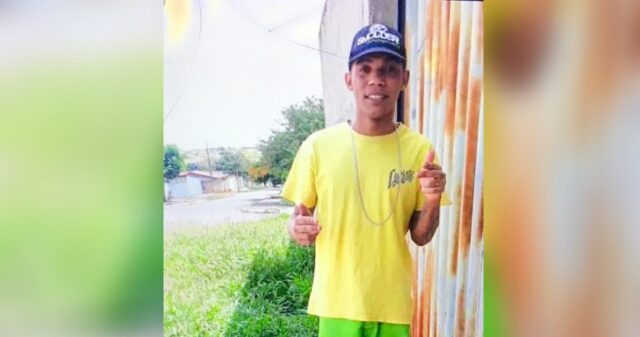 Jovem de 19 anos foi morto a tiros na porta de casa em Caldas Novas