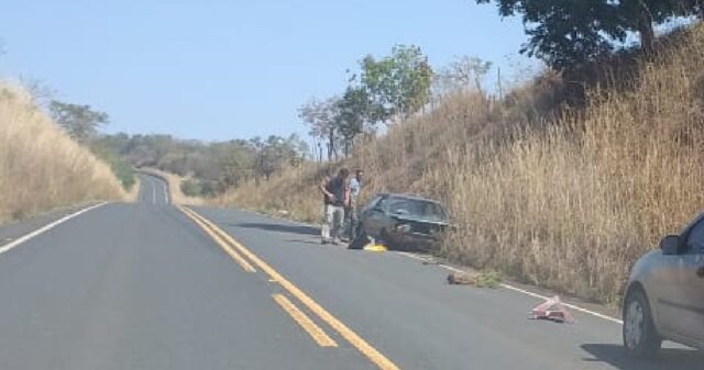 Saída de pista é registrada na GO 506 entre os Distritos de Pires Belo e Santo Antônio do Rio Verde