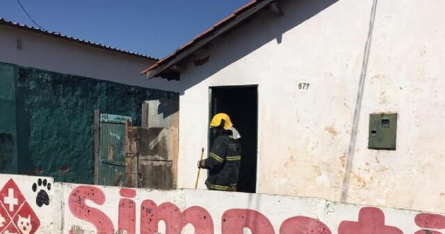 Incêndio em residência deixa adolescente ferida em Araguari