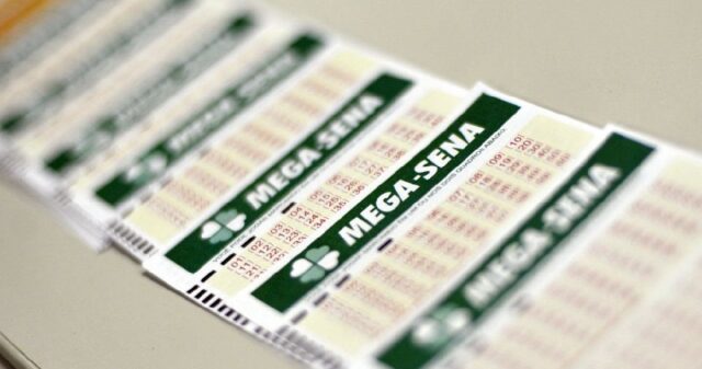 Mega-Sena acumula e próximo concurso deve pagar R$ 120 milhões