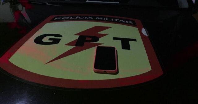Polícia Militar recupera celular Furtado