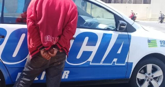 Polícia Militar realiza a prisão de jovem suspeito por Furto a residência
