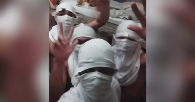 Detentos que fizeram motim em Pires do Rio são levados para Anápolis