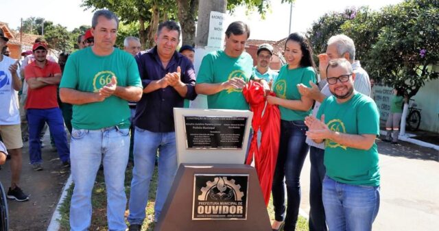 Prefeitura de Ouvidor entrega obras de calçadas com acessibilidade