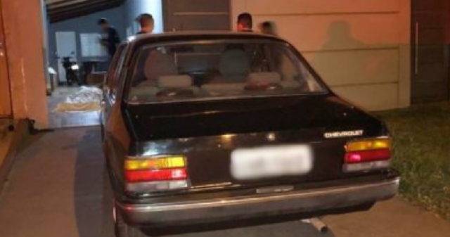 Funcionário da TV Anhanguera morre esmagado pelo próprio carro na garagem de casa