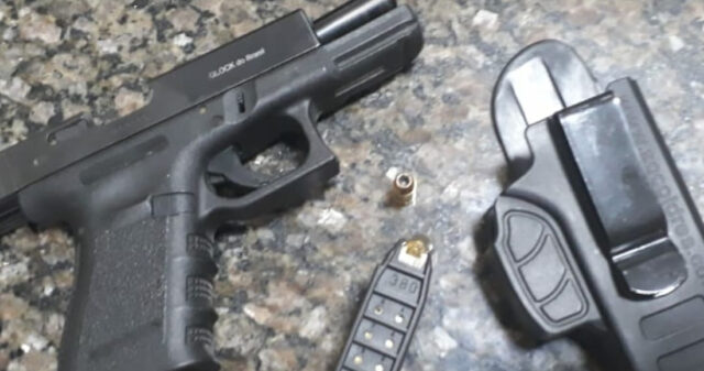Polícia apreende arma de fogo durante operação na GO 503, no município de Catalão