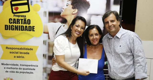 Terceira etapa de entrega do benefício do “Cartão Dignidade”, marca as comemorações de 66 anos de Ouvidor