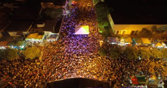 Show da dupla Matogrosso e Mathias marca as festividades em Ouvidor