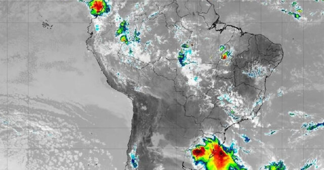 Confira a previsão do tempo, alerta de chuva, ventos e raios para as regiões centro sul do Estado de Goiás