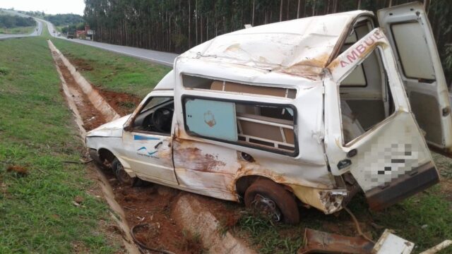 Homem furta ambulância em Campo Alegre de Goiás e capota na BR 050 próximo a Catalão