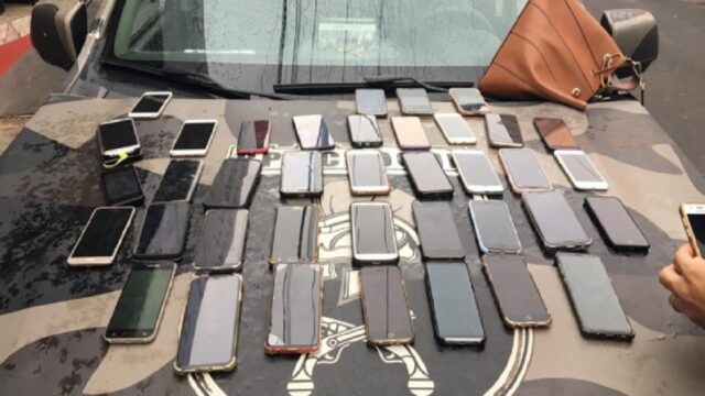 Mulheres são presas com 39 celulares roubados no Caldas Country, em Caldas Novas