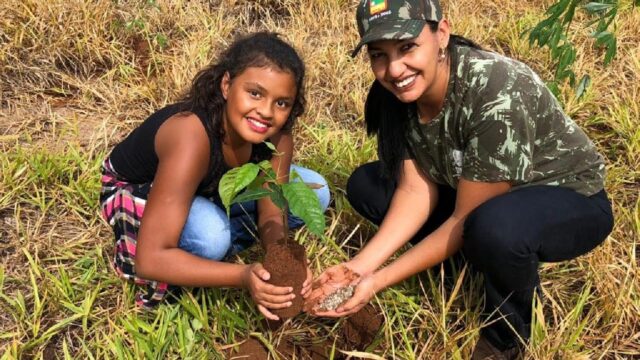 Virada Ambiental promove plantio de mudas de árvores no município de Três Ranchos