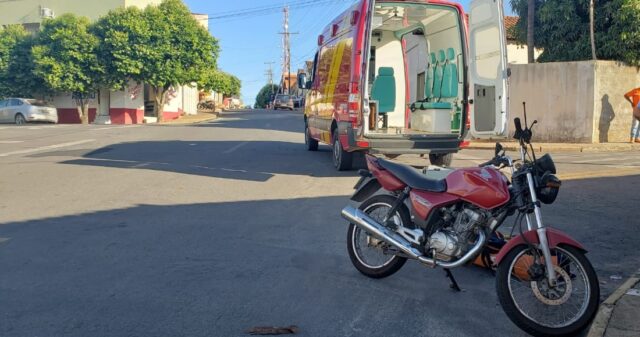Colisão entre moto e van deixa uma mulher ferida em Catalão