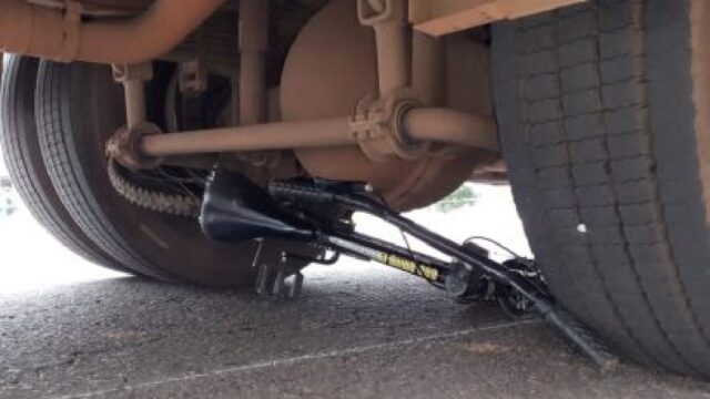 Criança morre após ser atropelada por ônibus do transporte coletivo, em Goiânia