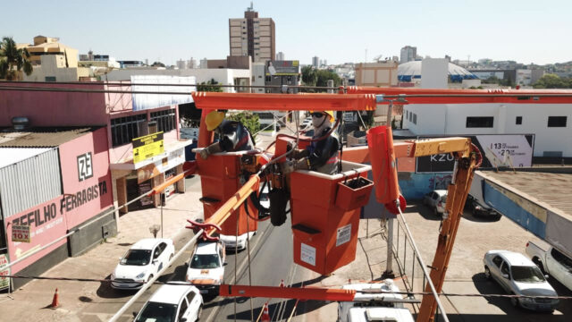 Enel Distribuidora de Goiás realiza mutirão de ações preventivas na rede elétrica de Catalão