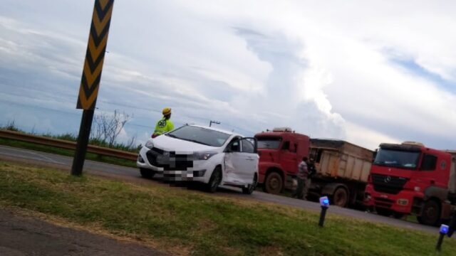 Acidente no perímetro urbano da BR 050 em Catalão deixa motorista ferido