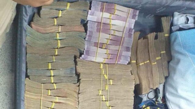 Homem leva tiro no rosto de assaltantes, após sair de carro com R$ 15 mil