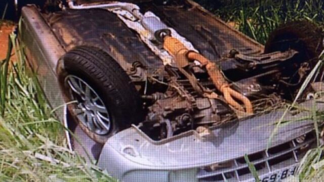 Motorista morre ao capotar carro na BR-050, em Uberlândia