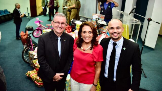Servidores estaduais vão presentear mais de 6 mil crianças neste Natal