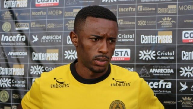 Crac fecha com goleiros e laterais conhecidos do futebol goiano