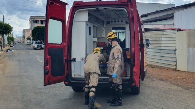 Mototaxista fica ferido em acidente de trânsito no bairro Ipanema