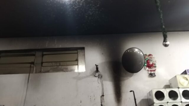 Corpo de Bombeiros de Ipameri é acionado para combater princípio de incêndio em supermercado