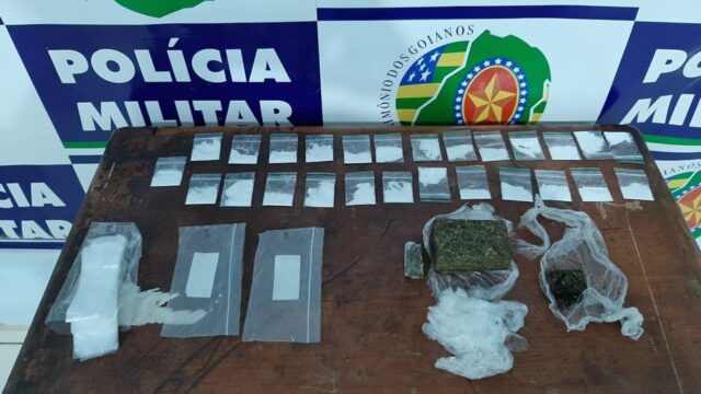 Policia Militar apreende drogas e arma de fogo em Corumbaíba