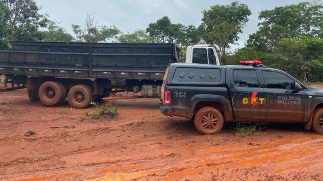 Polícia Militar recupera caminhão furtado em Catalão