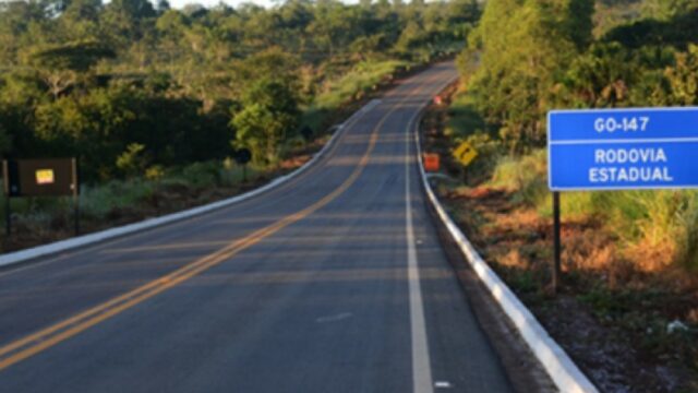 Homem morre após colidir em caminhão na GO-147, em Piracanjuba