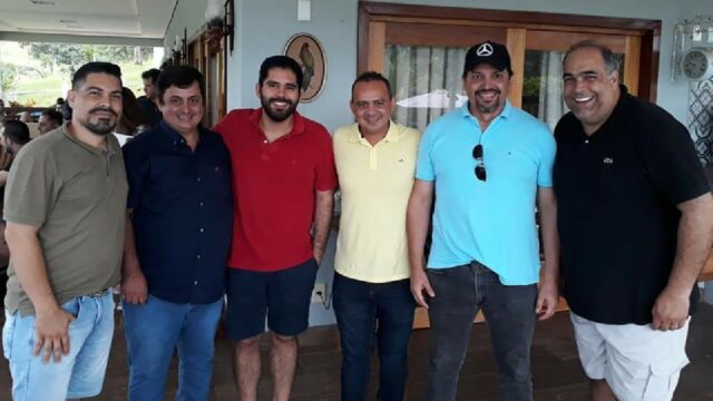 Vice presidente da Agehab, Luiz Sampaio, recebe em sua casa a presença do Vice Governador, Lincoln Tejota