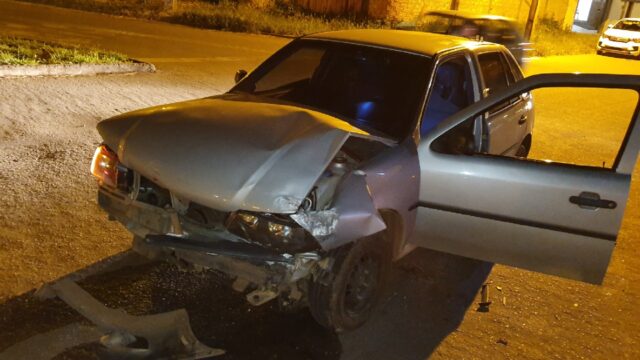 Colisão entre dois veículos deixa uma mulher ferida em Catalão
