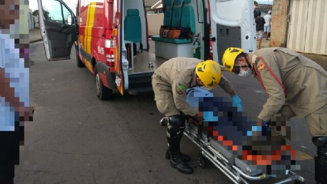 Motociclista fica ferido após bater em cachorro, em Catalão