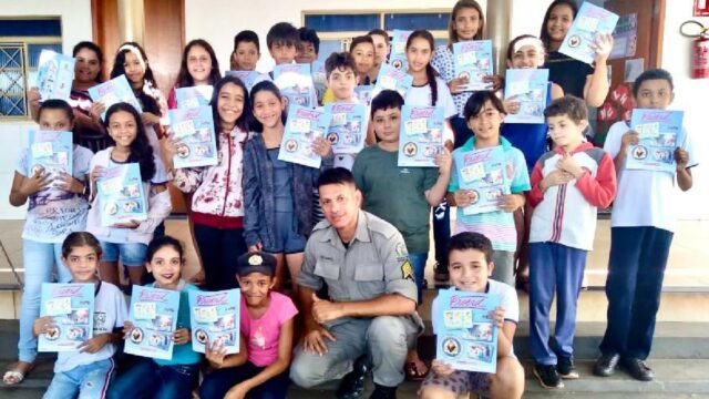 Em Pires do Rio, 11º BPM inicia as aulas do PROED - Programa Educacional de Resistência às Drogas