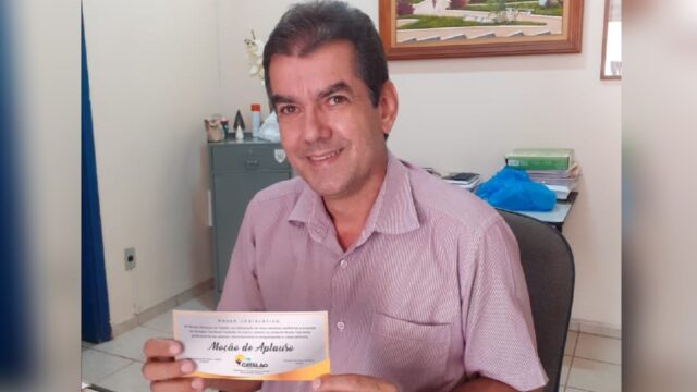 Câmara de Vereadores concede Moção de Aplausos ao Professor Adílson Ciríaco