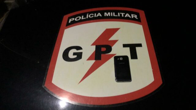 Polícia Militar recupera celular roubado