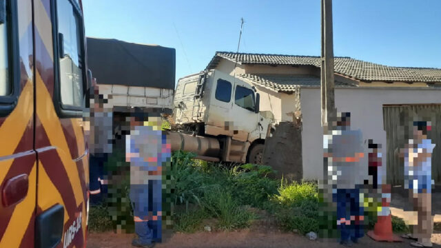 Homem morre atropelado por carreta desgovernada na GO 309, em Pires do Rio