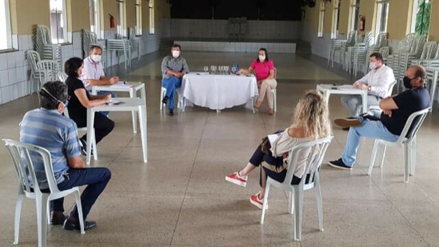 Prefeito Onofre Galdino reúne com integrantes do Comitê de Risco e Contingenciamento do Covid – 19