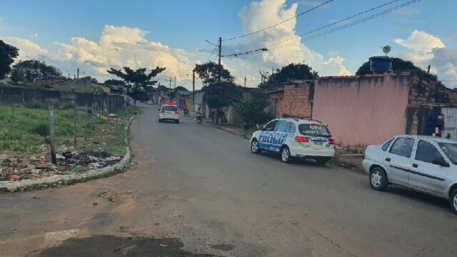 Homem é esfaqueado e tem celular roubado durante assalto em Catalão
